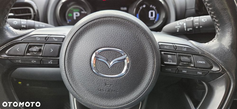 Mazda 2 Hybrid - 32
