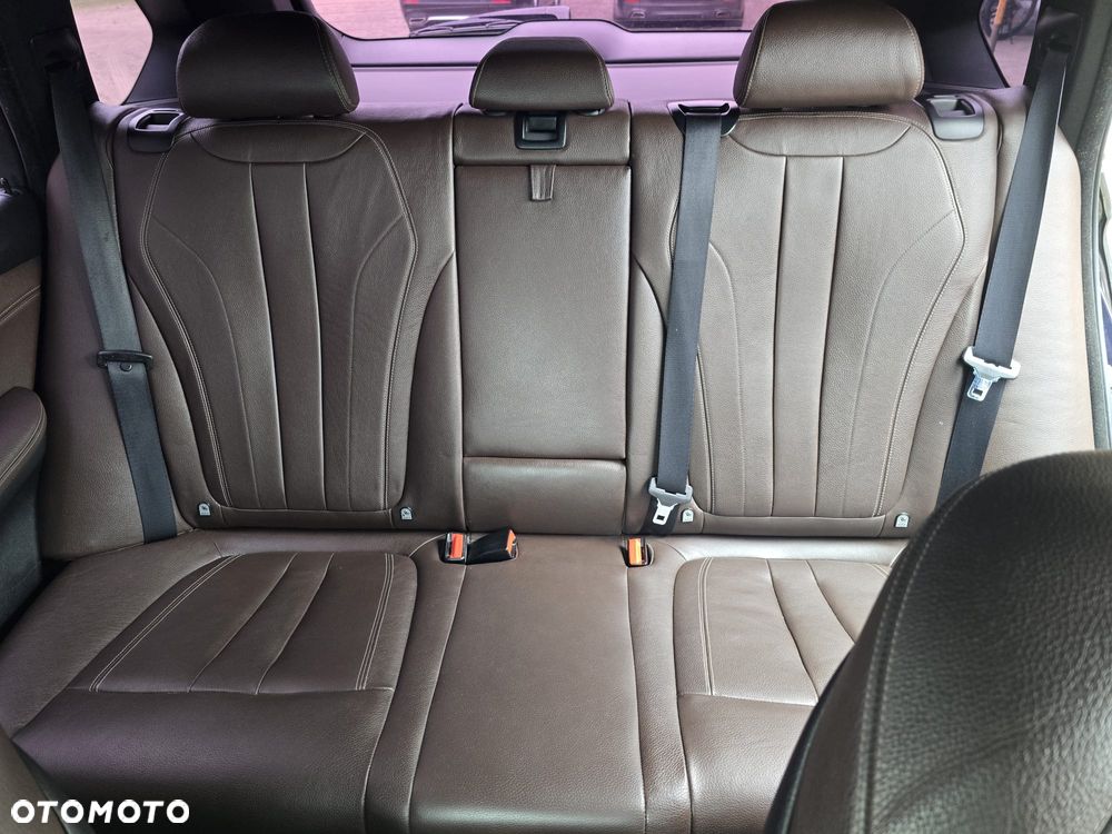 BMW X5 sDrive25d Sport-Aut - 2