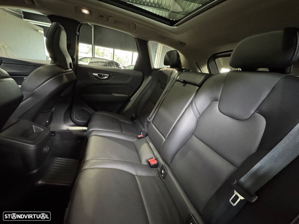 Volvo XC 60 2.0 T6 PHEV Inscription AWD - 21