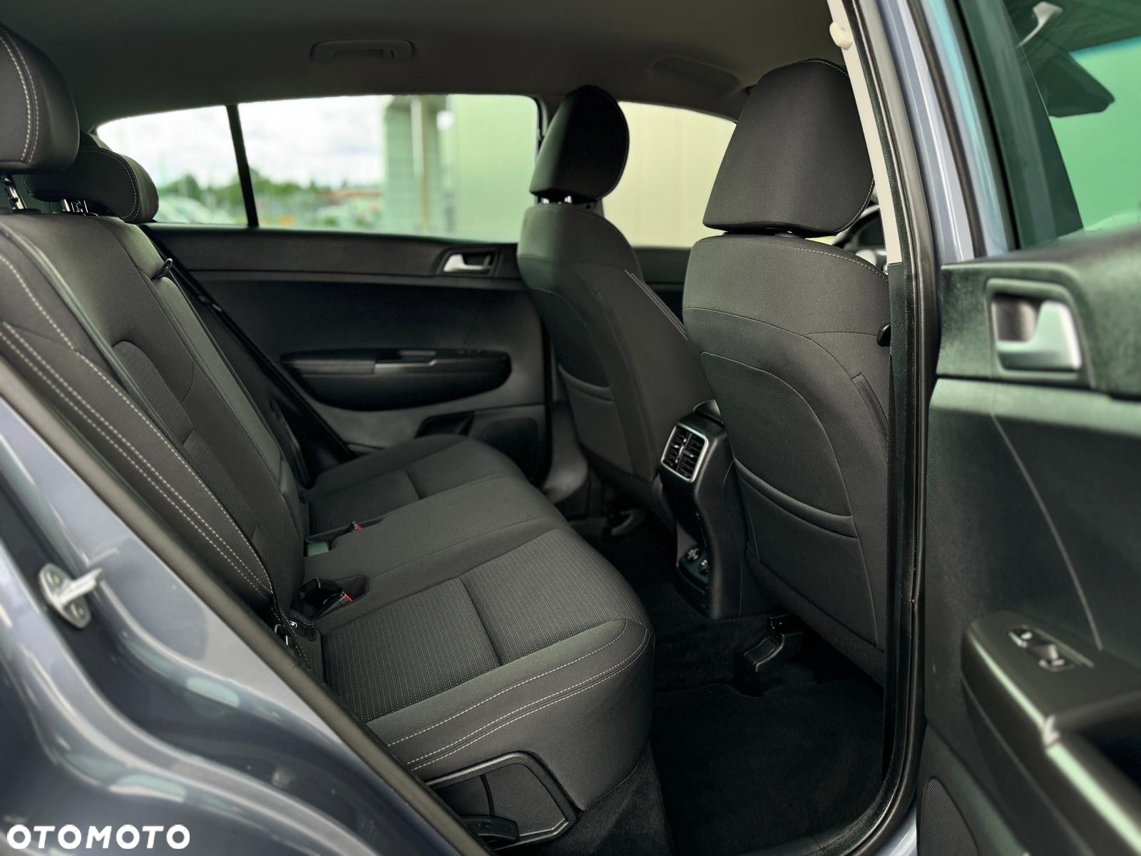Kia Sportage 1.6 GDI 2WD DREAM-TEAM EDITION - 17