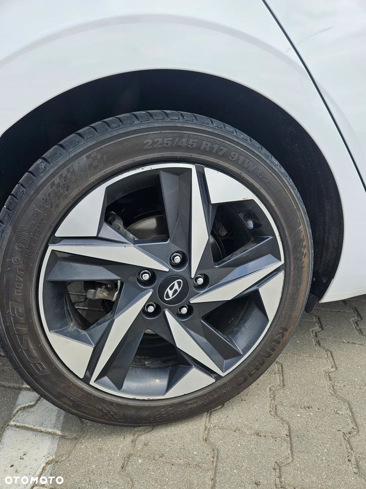 Hyundai Elantra 1.6 Executive CVT - 10