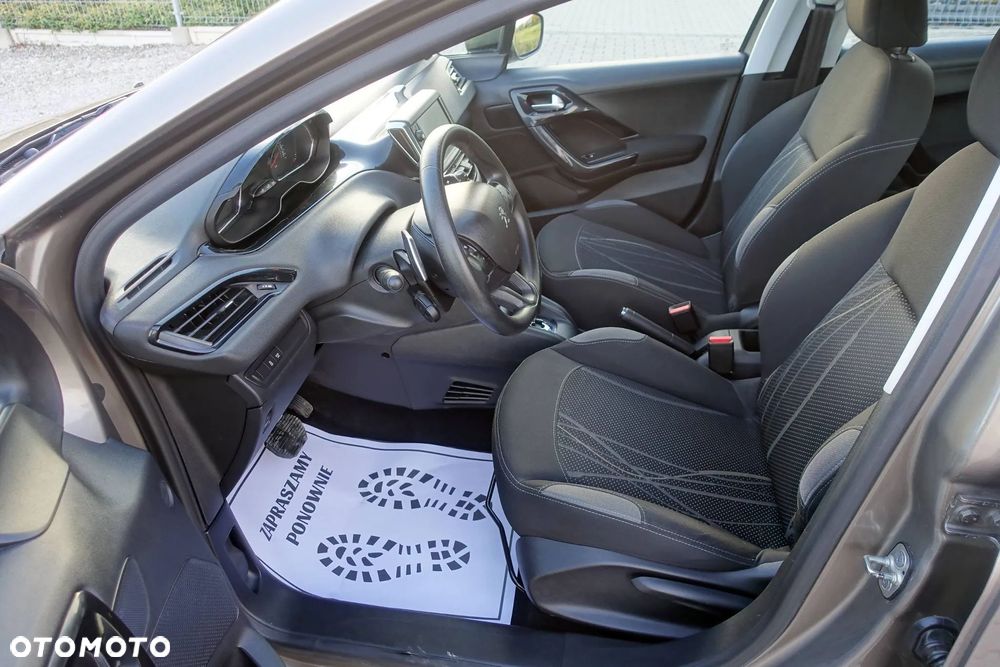 Peugeot 208 1.4 e-HDi Active STT - 13