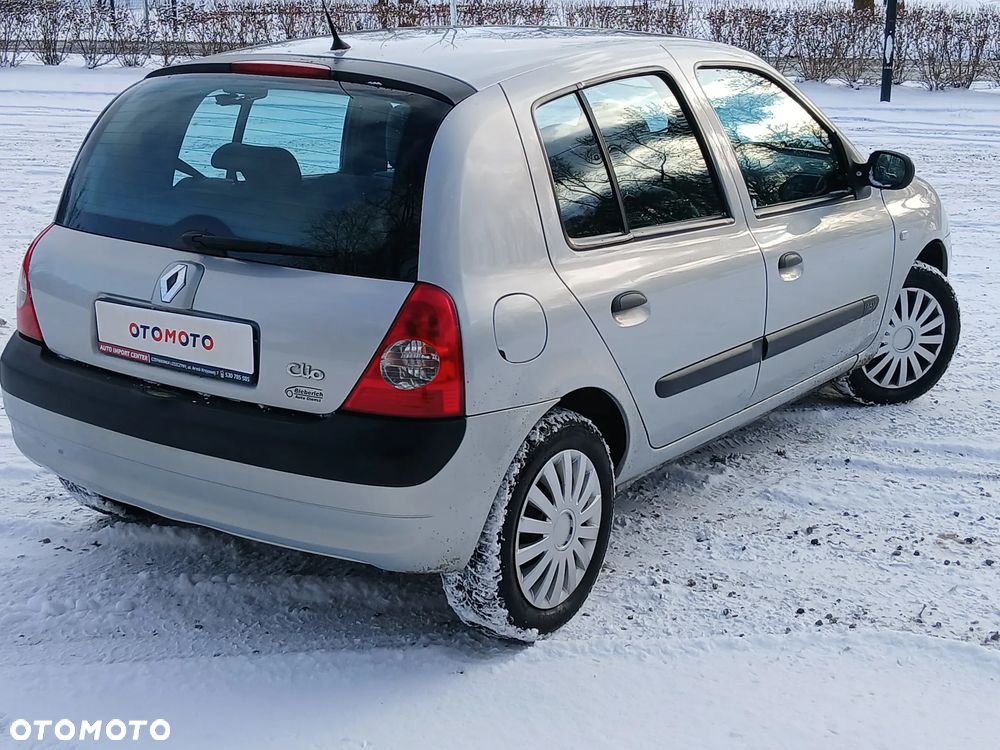 Renault Clio 1.2 16V Confort Dynamique - 3