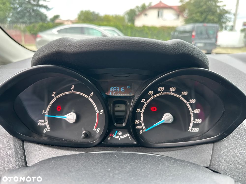 Ford Fiesta - 16