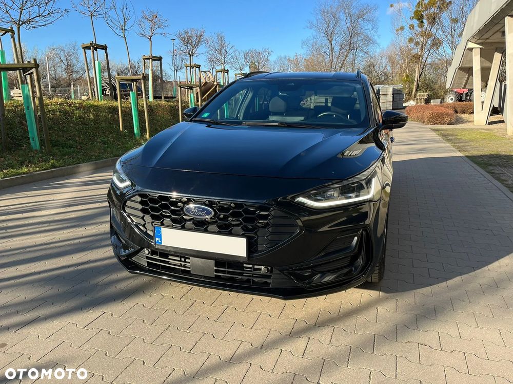 Ford Focus 1.0 EcoBoost Hybrid ST-LINE X - 4