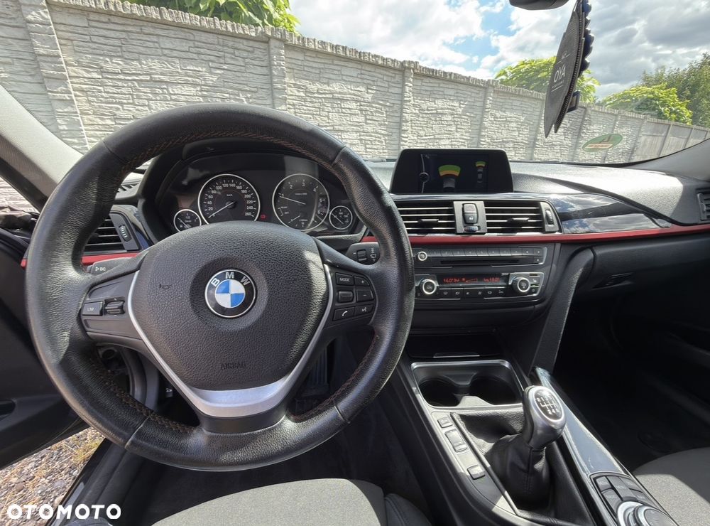 BMW Seria 3 320d - 11