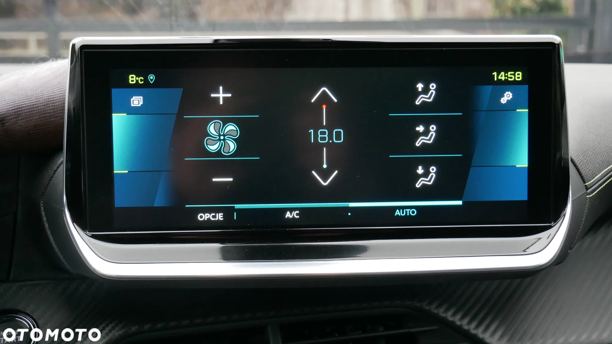 Peugeot 2008 e-2008 GT Pack - 25