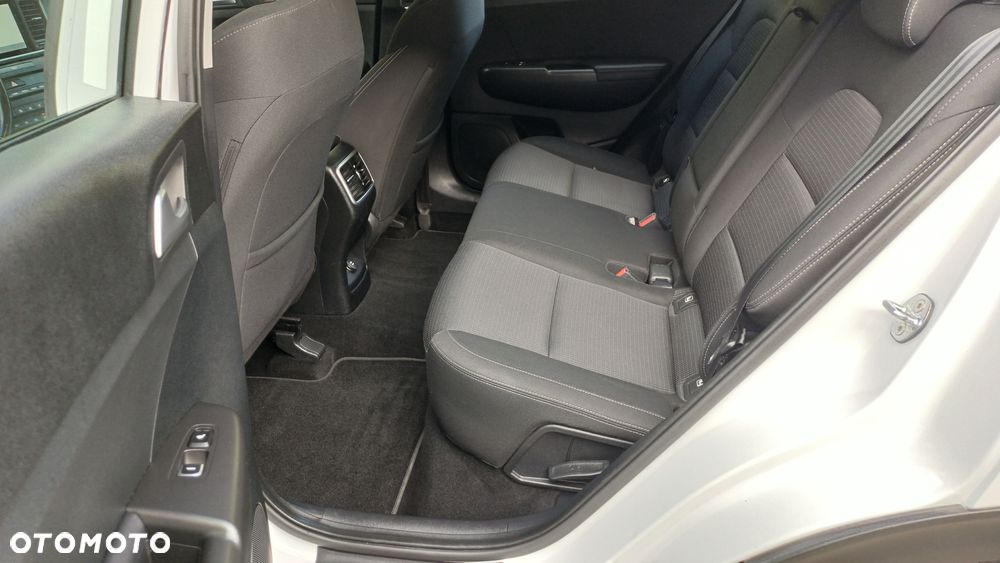 Kia Sportage 1.6 CRDI AWD Eco-Dynamics+ (48V M-H) DCT Spirit - 11