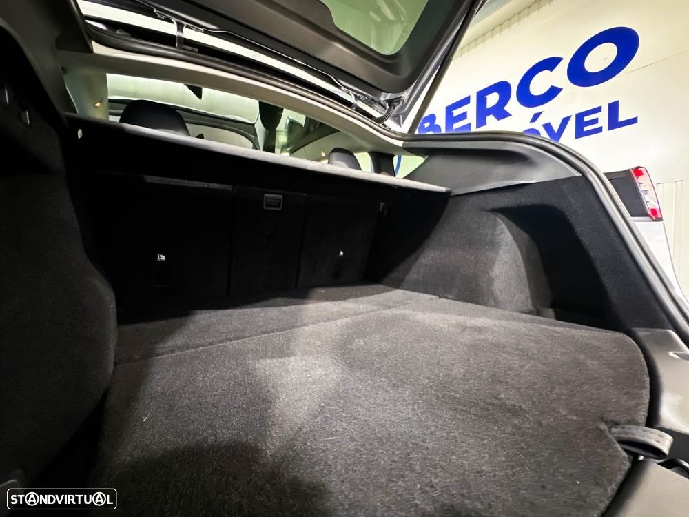 Tesla Model Y Performance Dual Motor AWD - 56
