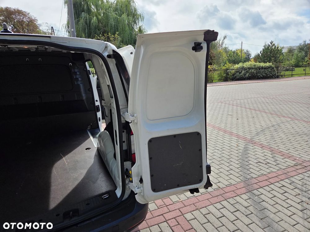 Volkswagen Caddy Maxi 2.0 TDI - 19