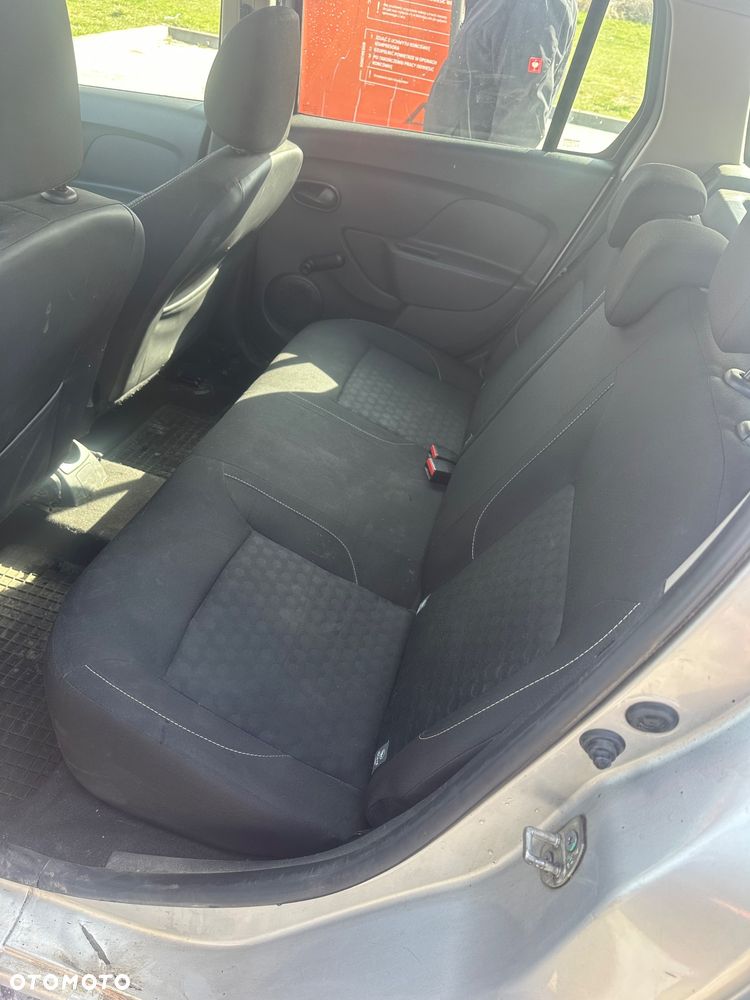 Dacia Logan 0.9 TCE Laureate S&S EU6 - 9