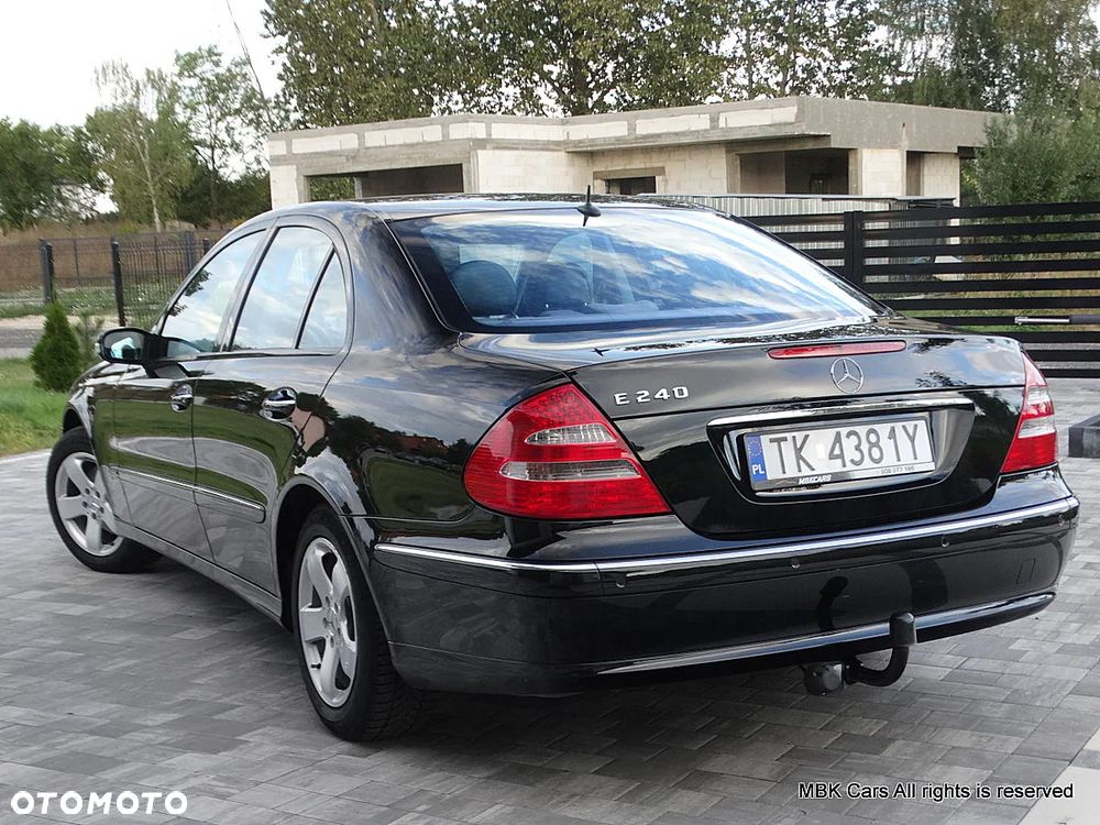 Mercedes-Benz Klasa E - 15