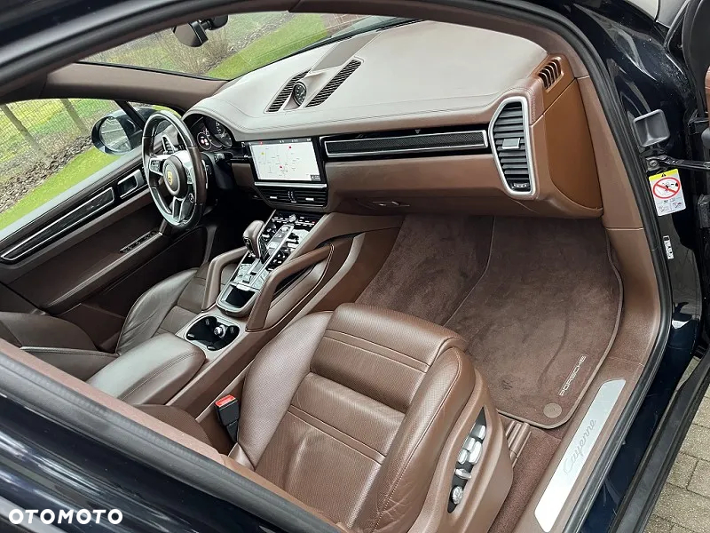 Porsche Cayenne - 7