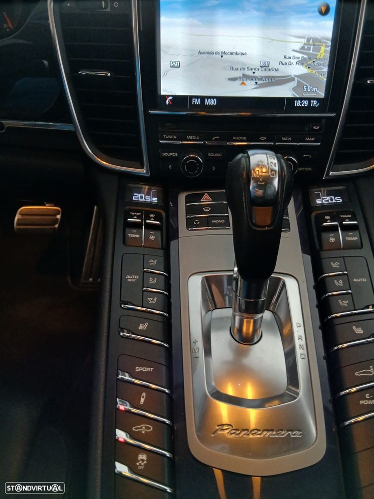 Porsche Panamera S Hybrid J19 - 14