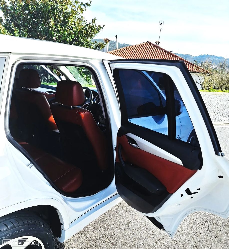 BMW X1 20 d sDrive - 13