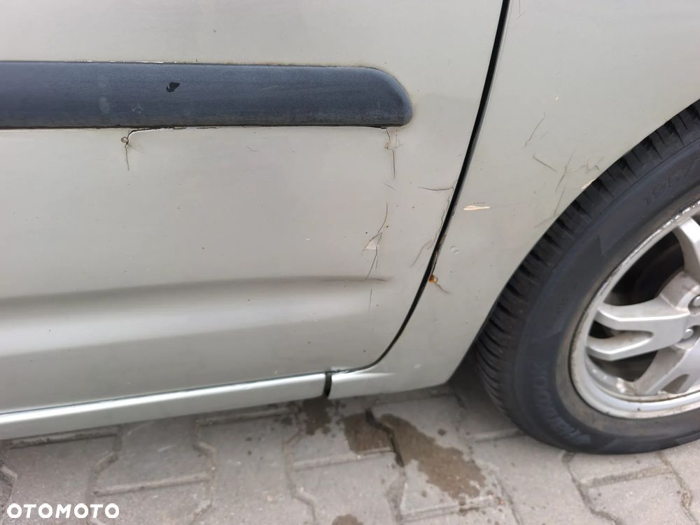 Toyota Prius - 2