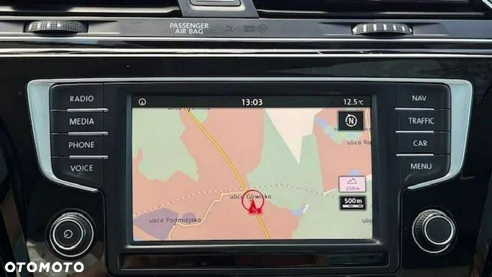 Volkswagen Touran 1.8 TSI BMT Highline DSG - 28