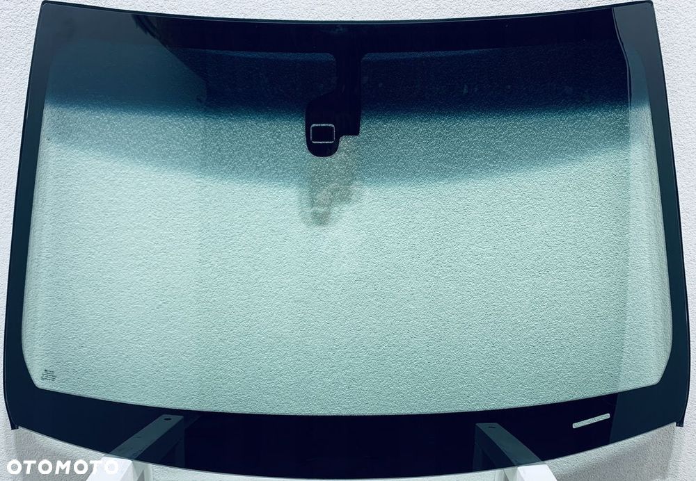 Szyba czołowa CADILLAC CTS SED/KBI 2008-2014 SENSOR DESZCZU/ZMIERZCHU