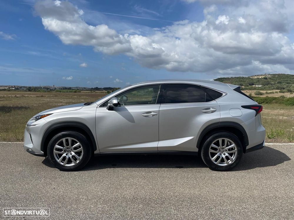 Lexus NX 300h Executive+ - 8