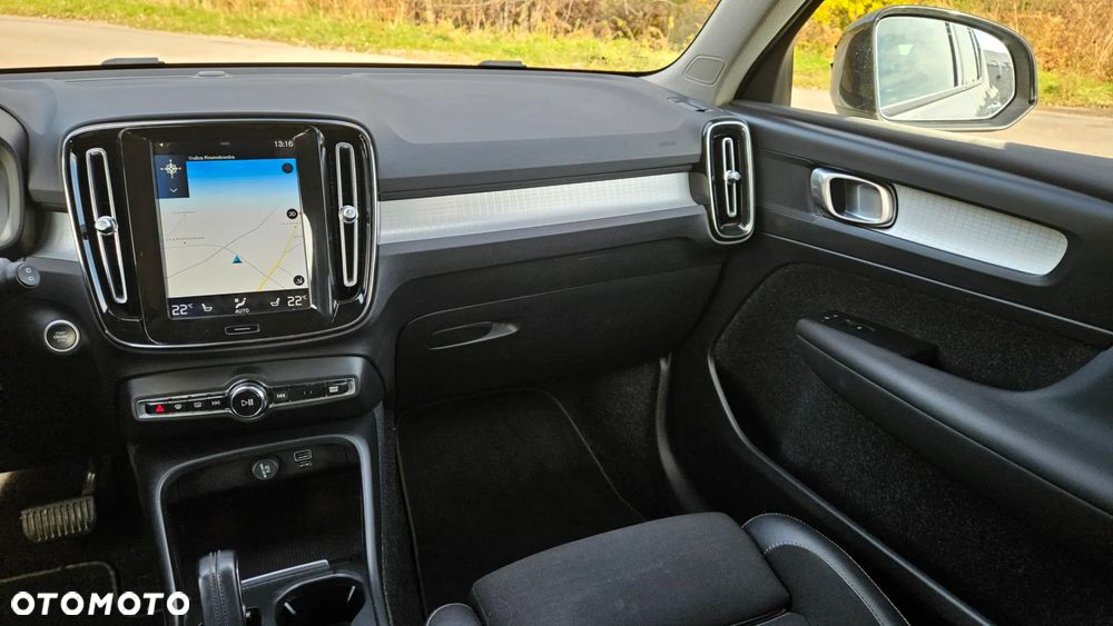 Volvo XC 40 T3 Inscription - 27