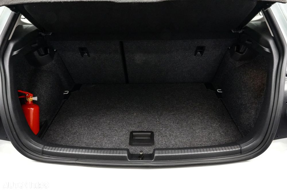 Volkswagen Polo 1.6 TDI Comfortline - 27