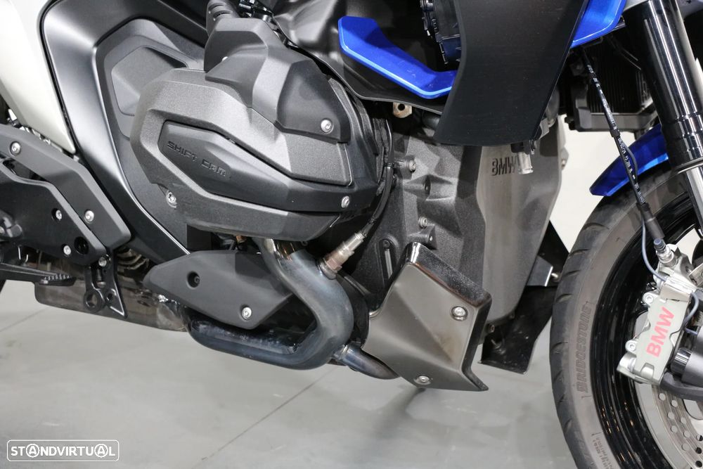 BMW R 1300 R - 12