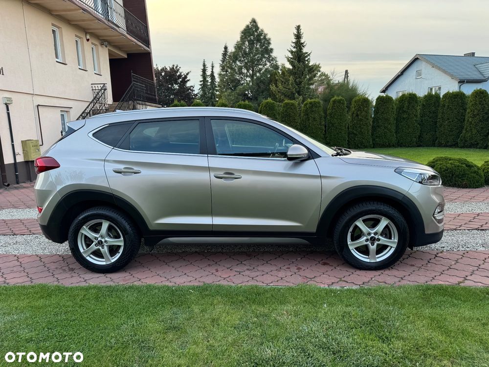 Hyundai Tucson 2.0 CRDi 4WD Automatik Style - 8
