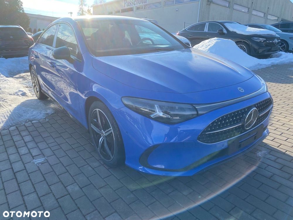 Mercedes-Benz CLA - 5
