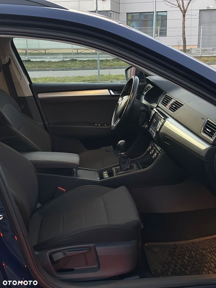 Skoda Superb 1.6 TDI Ambition - 15