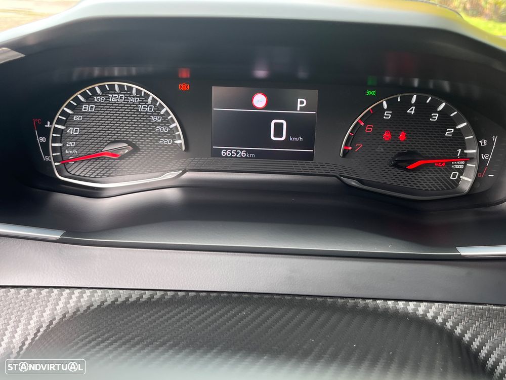 Peugeot 2008 1.2 PureTech Allure EAT8 - 20