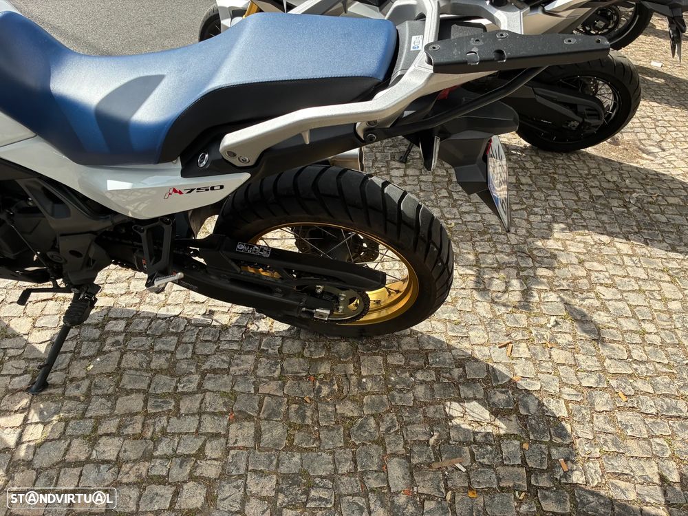Honda XL 750 TRANSALP - 9