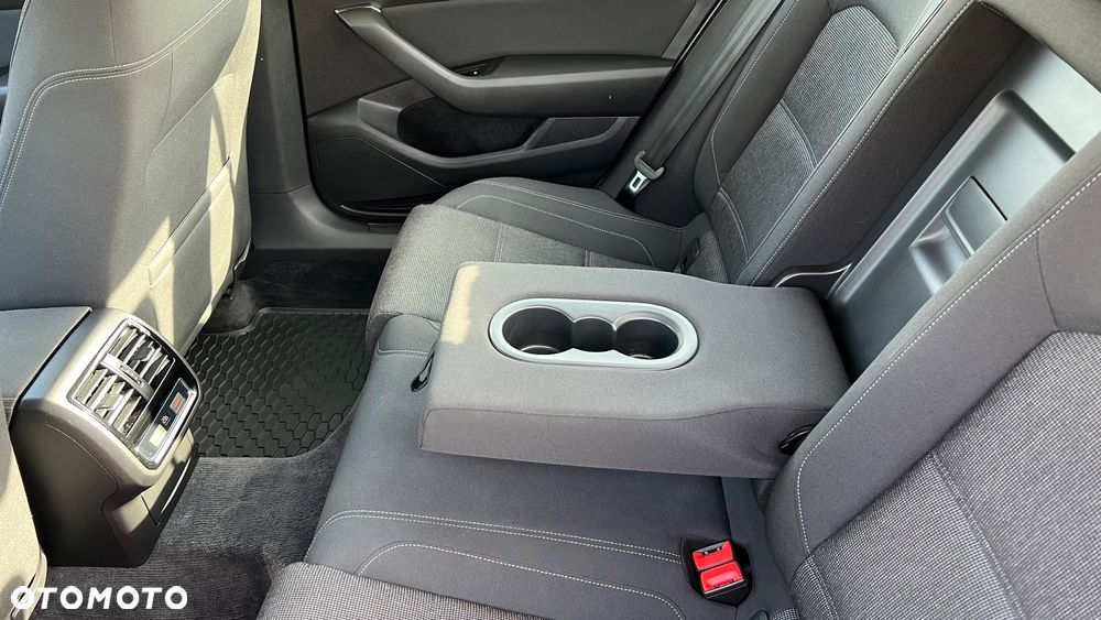 Volkswagen Passat 2.0 TDI BMT Comfortline - 11