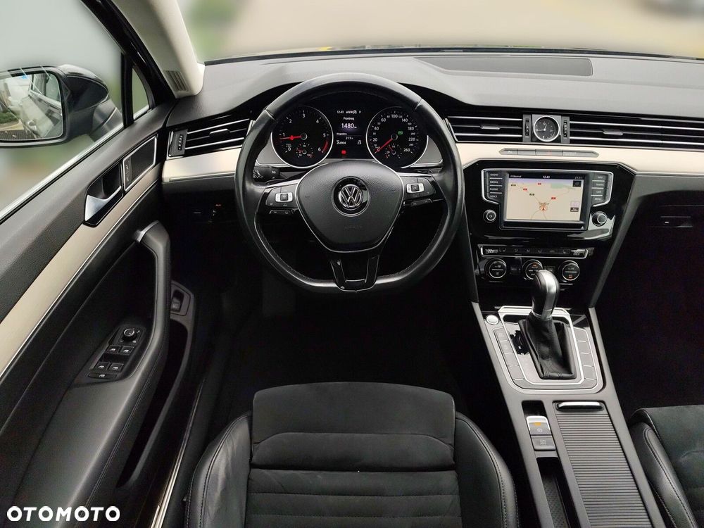 Volkswagen Passat - 17