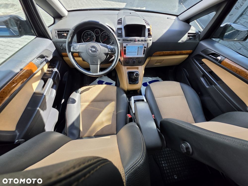 Opel Zafira - 8