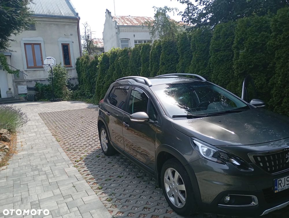 Peugeot 2008 - 4