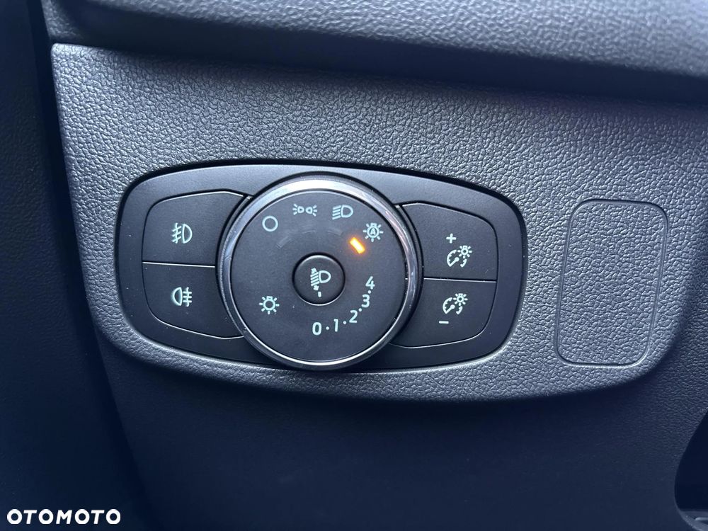 Ford Focus 1.0 EcoBoost Titanium Design - 32