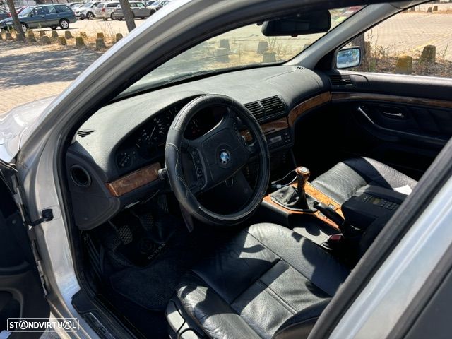 BMW 520 i - 10