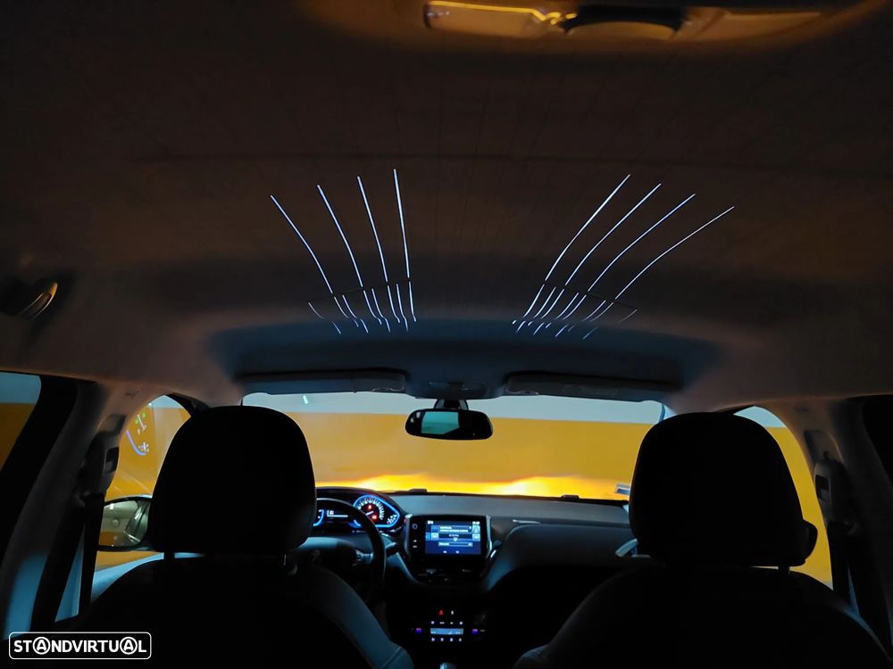 Peugeot 2008 1.2 PureTech Allure - 7