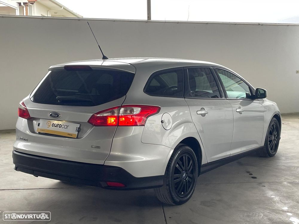 Ford Focus SW 1.6 TDCi ECOnetic 88g S&S Titanium - 5