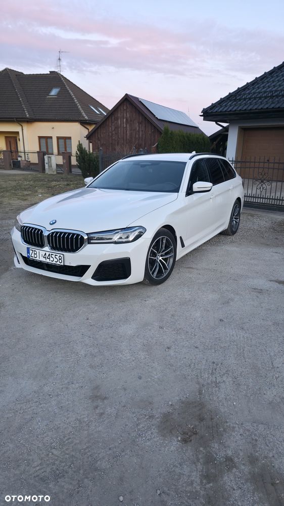 BMW Seria 5 520d xDrive mHEV M Sport sport - 4