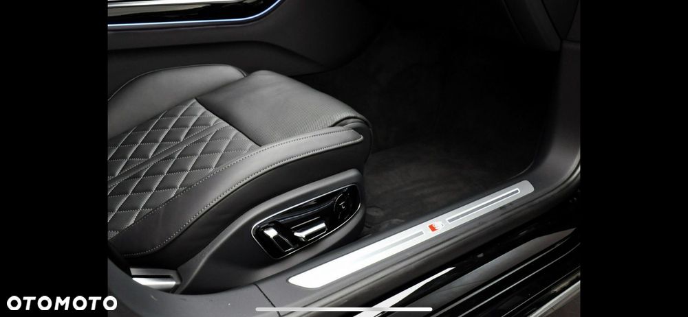 Audi A8 50 TDI mHEV Quattro Tiptr - 13
