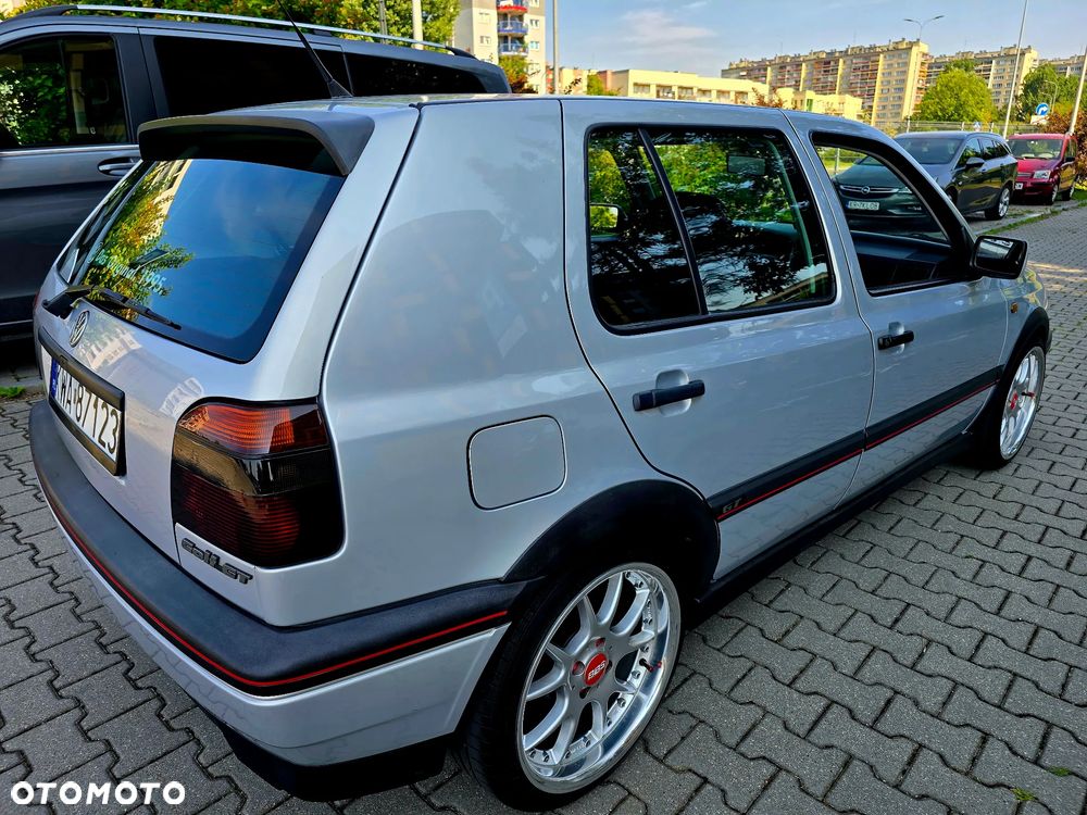 Volkswagen Golf - 18