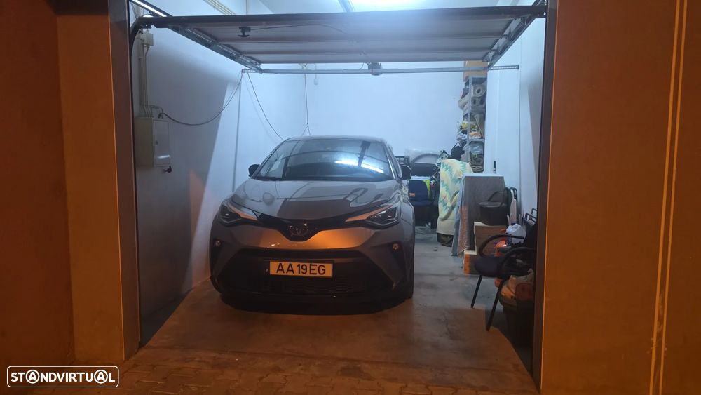 Toyota C-HR 2.0 Hybrid Lounge - 31