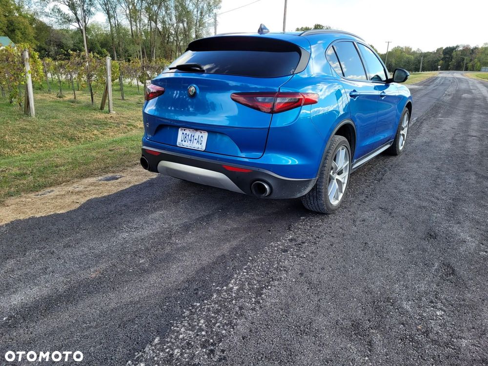 Alfa Romeo Stelvio - 9