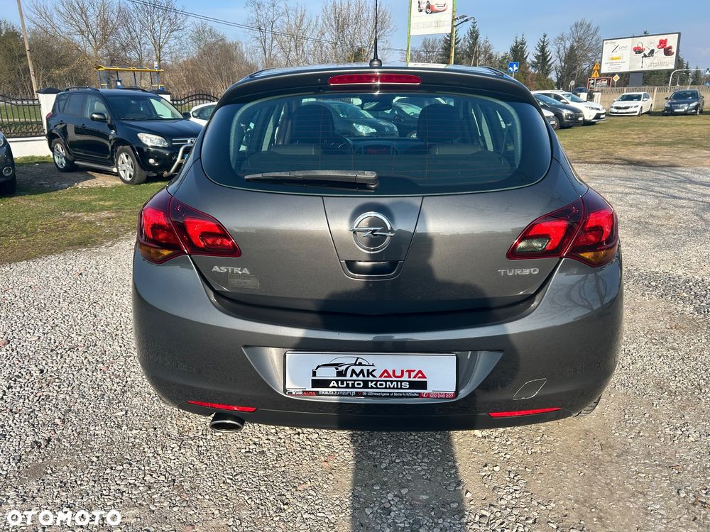 Opel Astra 1.4 Turbo Cosmo - 6