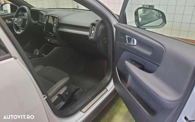 Volvo XC 40 - 5