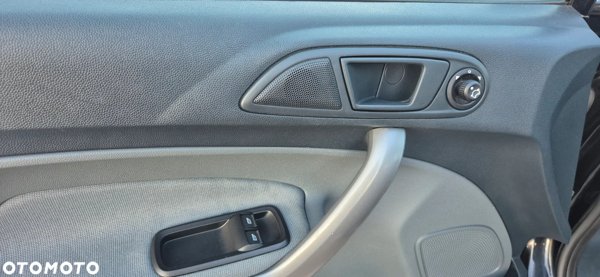 Ford Fiesta 1.25 Ambiente - 14