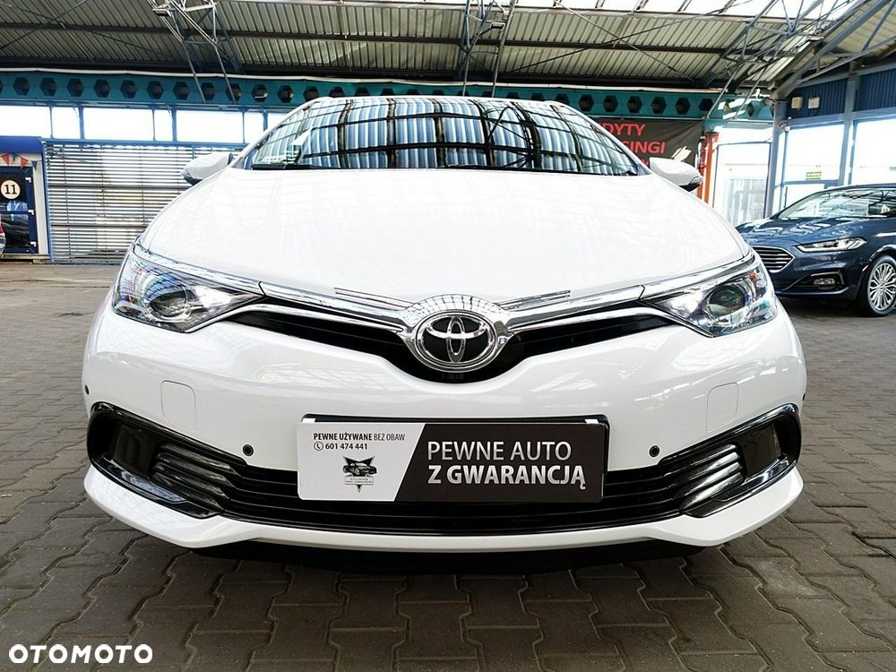 Toyota Auris - 4