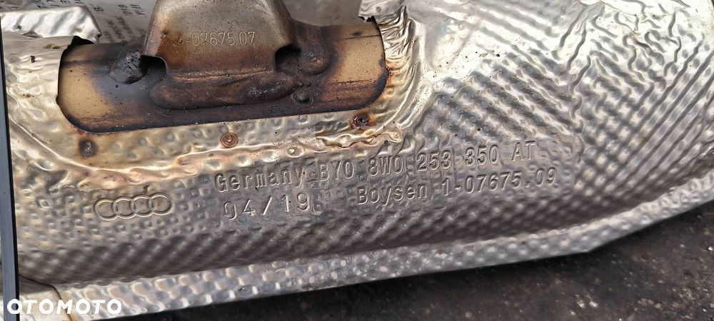 WYDECH KOŃCOWY AUDI A4 B9 8W0253350AT - 2