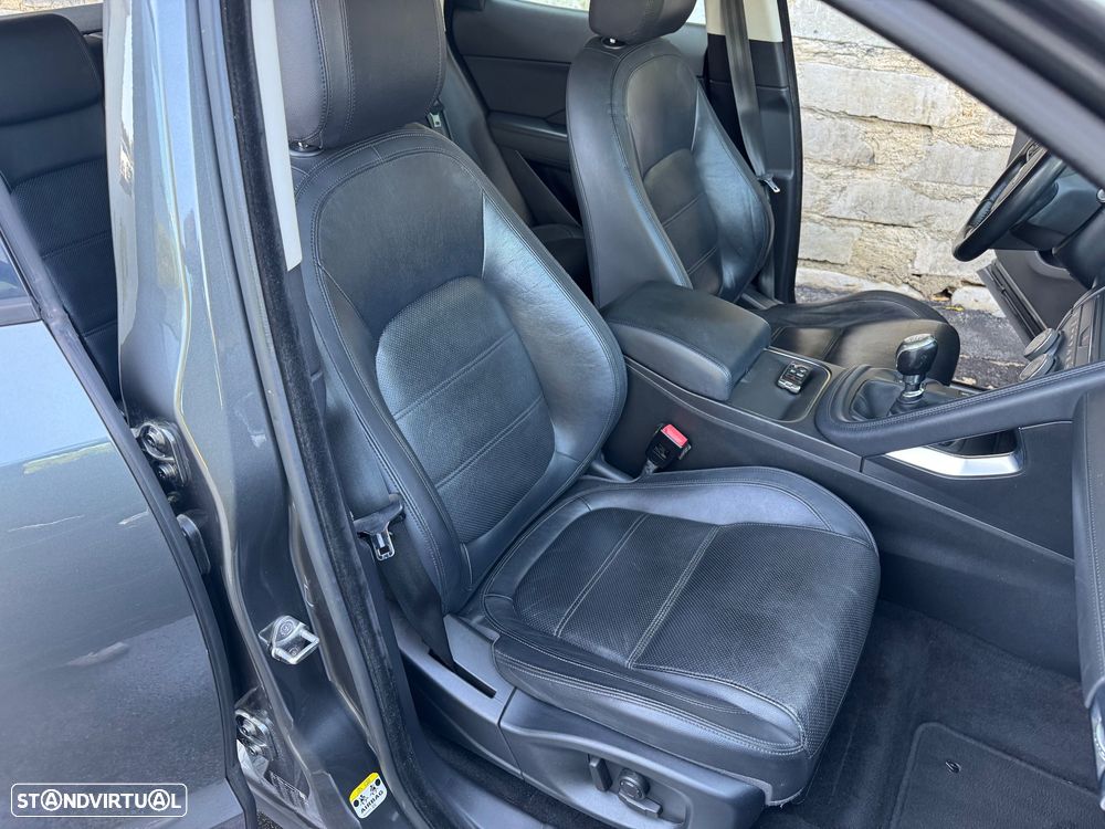 Jaguar E-Pace 2.0 i4D S - 23
